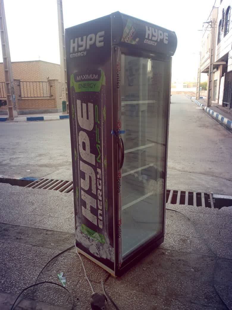 یخچال ایستاده نوشابه ای